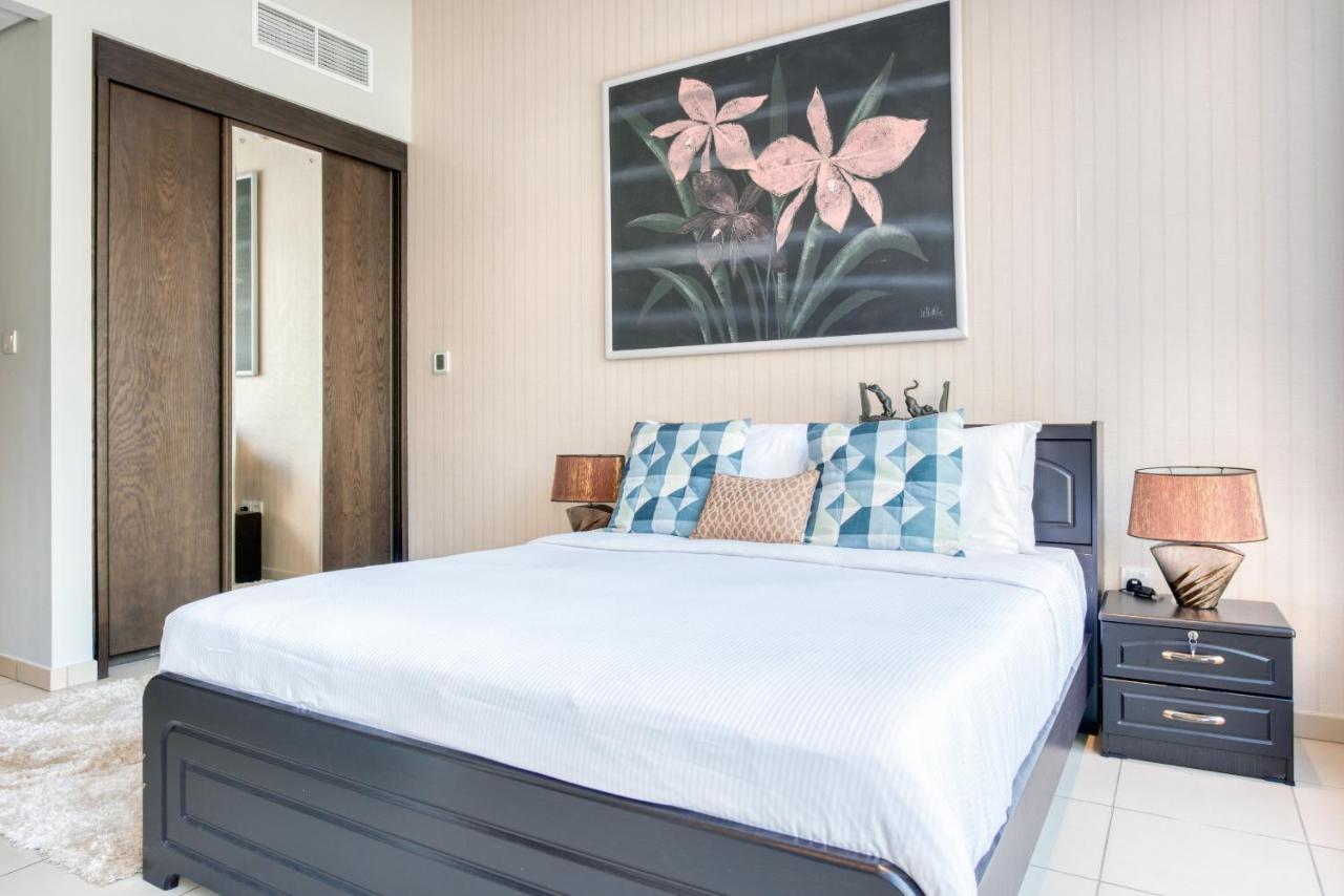 Maison Privee - Big, Bright, Luxury Marina Views Apt Next To Beach Dubai Buitenkant foto