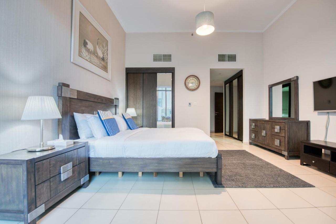 Maison Privee - Big, Bright, Luxury Marina Views Apt Next To Beach Dubai Buitenkant foto