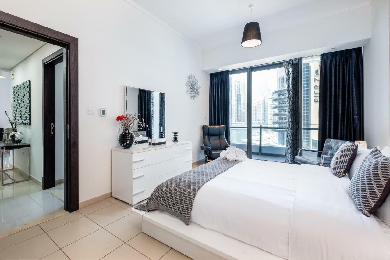 Maison Privee - Big, Bright, Luxury Marina Views Apt Next To Beach Dubai Buitenkant foto