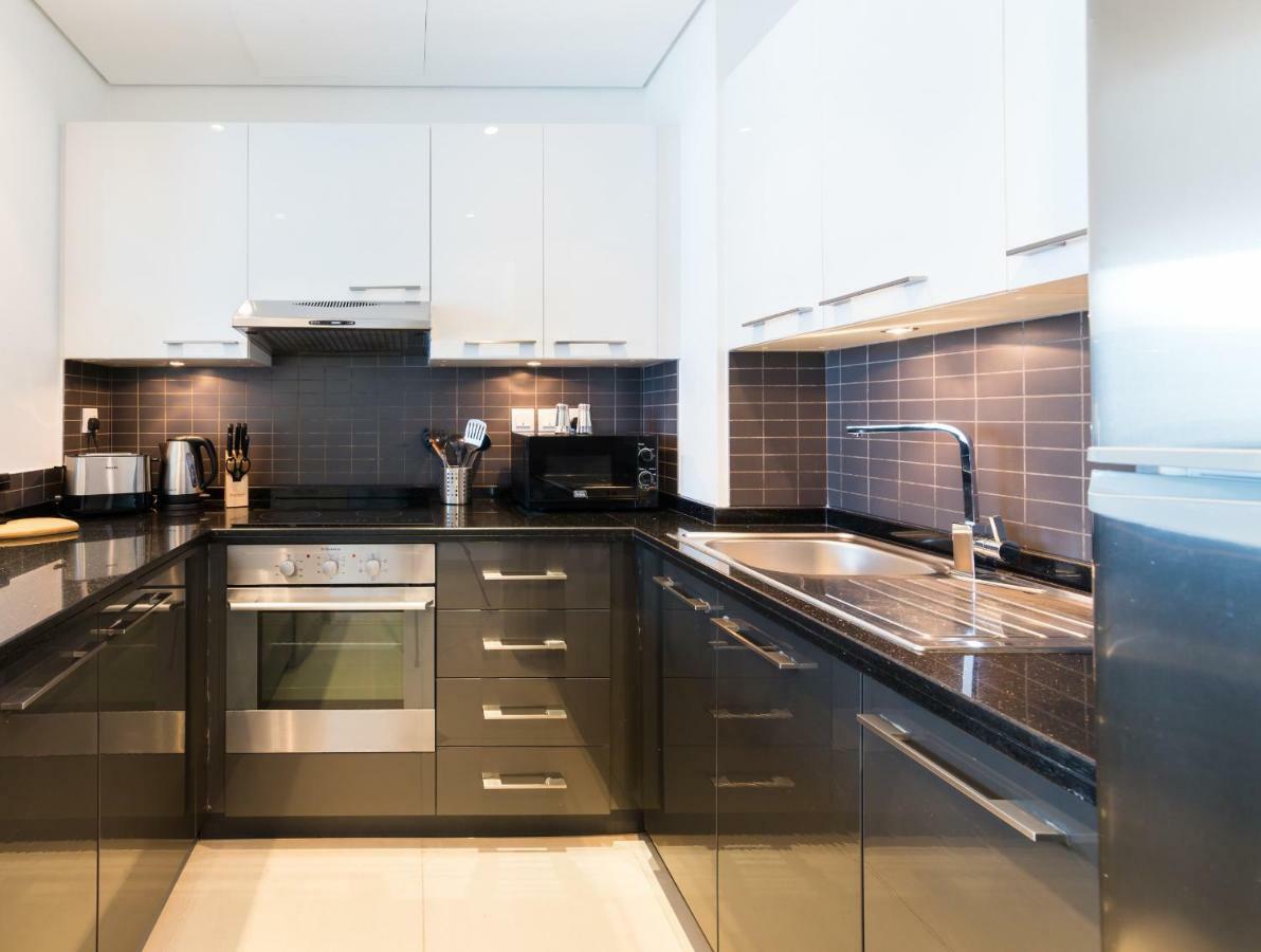 Maison Privee - Big, Bright, Luxury Marina Views Apt Next To Beach Dubai Buitenkant foto